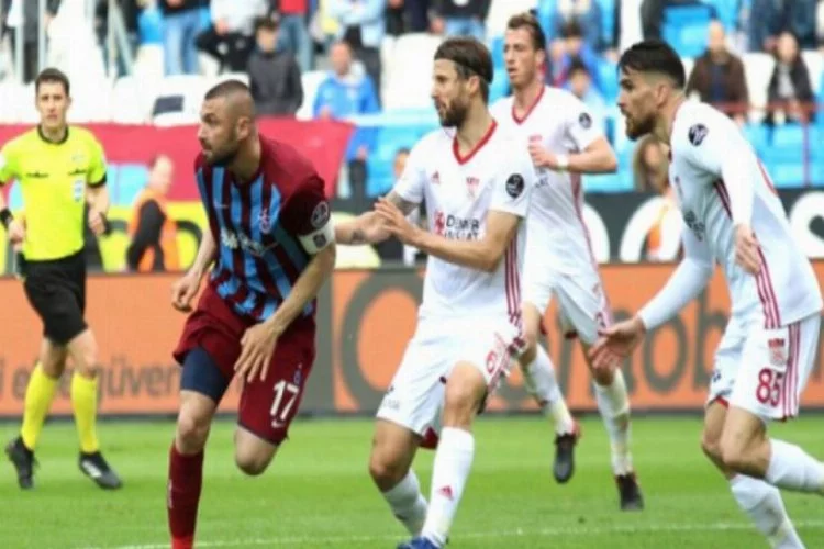 Trabzonspor, DG Sivasspor'a mağlup oldu