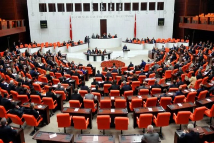 AK Parti'den 50 milletvekili Saadet Partisi'ne geçecek iddiası!