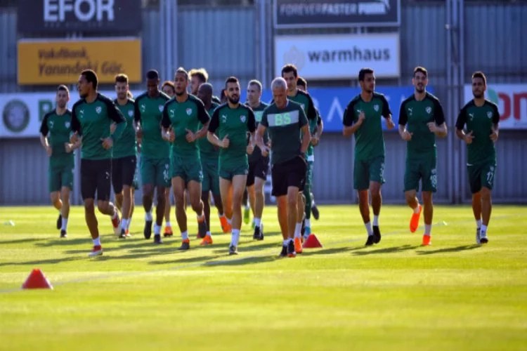 Bursaspor, Konyaspor maçının hazırlıklarına eksik başladı