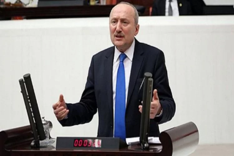MHP Bursa Milletvekili istifa etti!  İYİ Parti'ye geçti
