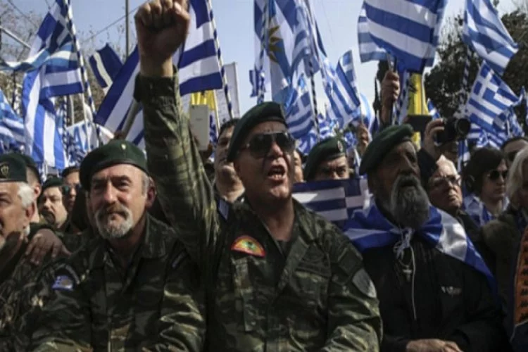 Yunan halkı savaş ihtimalinden tedirgin