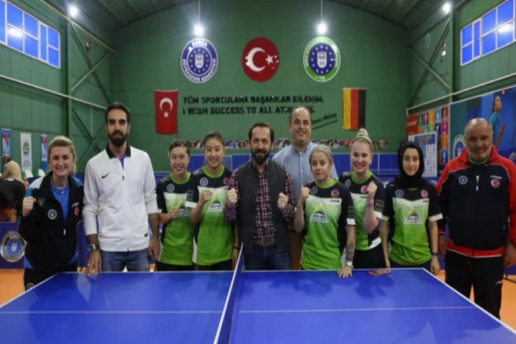 Bursa Büyükşehir Belediyespor kadın masa tenisi takımı finaline çıkıyor