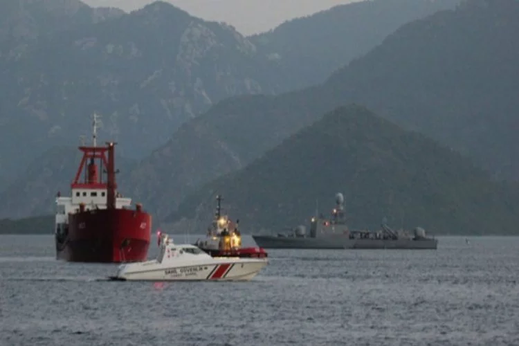 Türk gemisi ile Yunan savaş gemisi çarpıştı