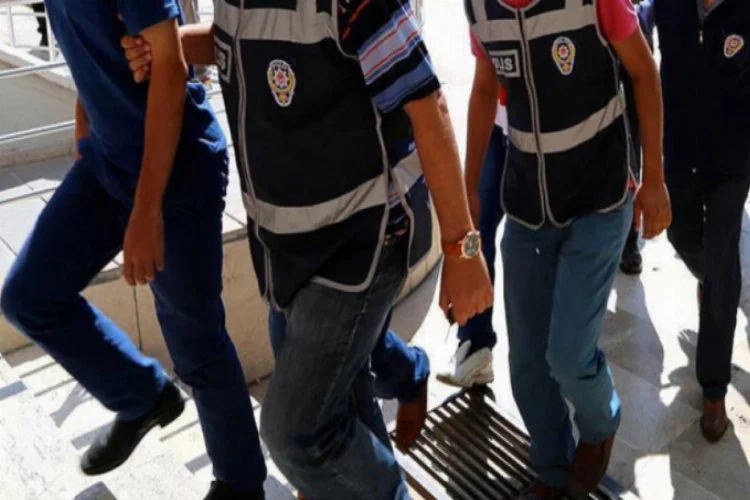 Bursa'da FETÖ operasyonu! Muvazzaf askerler gözaltında...