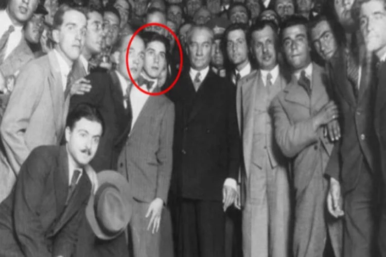Atatürk'ün yanındaki kişi ünlü ismin dedesi çıktı