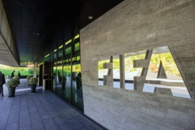 FIFA'dan Rusya'ya ırkçılık cezası