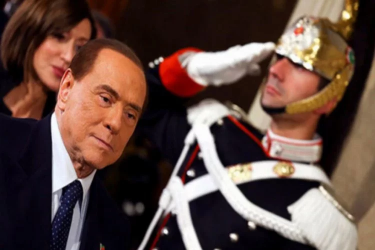 Berlusconi'nin siyaset yasağı kalktı!