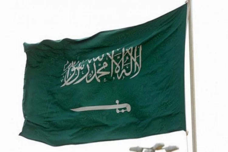 Suudi Arabistan'da uçak kazası: Çok sayıda ölü var!