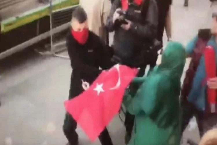 Türk bayrağını PKK'lılara vermeyen kadın konuştu