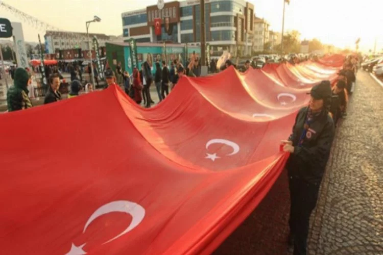1919 metrelik Türk bayrağı!