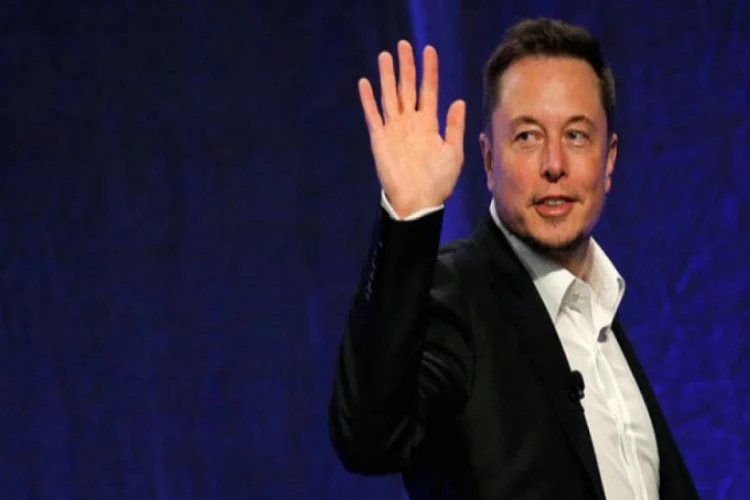 Elon Musk yeni işini böyle duyurdu