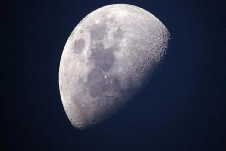 Ay'ın karanlık yüzü için uydu gönderildi