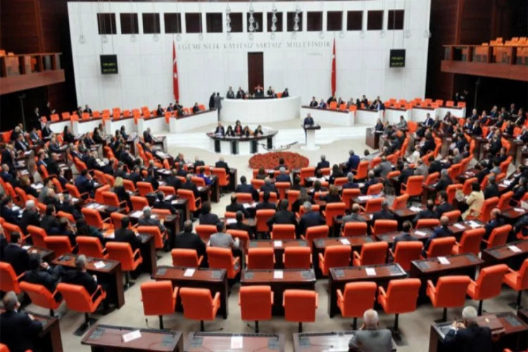 İşte AK Parti'de liste dışı kalan 147 milletvekili