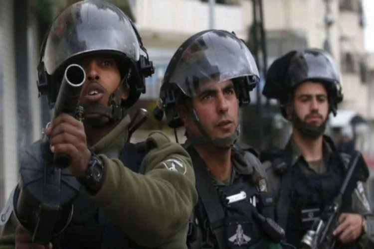 İsrail askerlerinin eylemlerini görüntülemeyi suç haline getiriyor