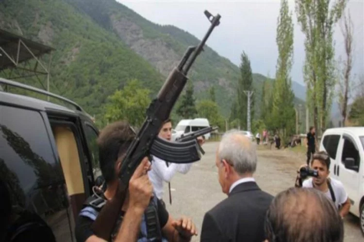 Kılıçdaroğlu'nun konvoyuna saldırı düzenleyen terörist etkisiz hale getirildi