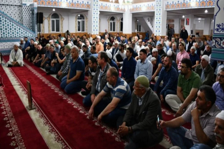Bursa'da ünlü Hafız Habib Deveci'den Kur'an-ı Kerim tilaveti
