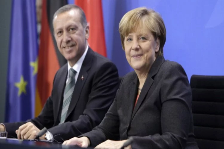 Merkel'den Erdoğan'a özel davet