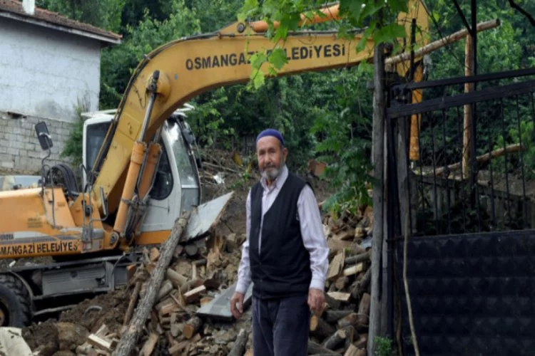 Bursa'da felaket mağduru Hasan Amca'ya Osmangazi Belediyesi sahip çıktı