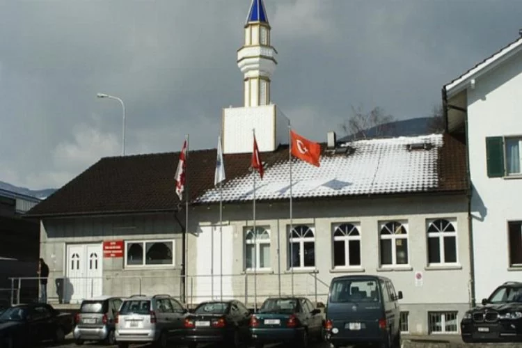 İsviçre'de 'Türk cami' kararı