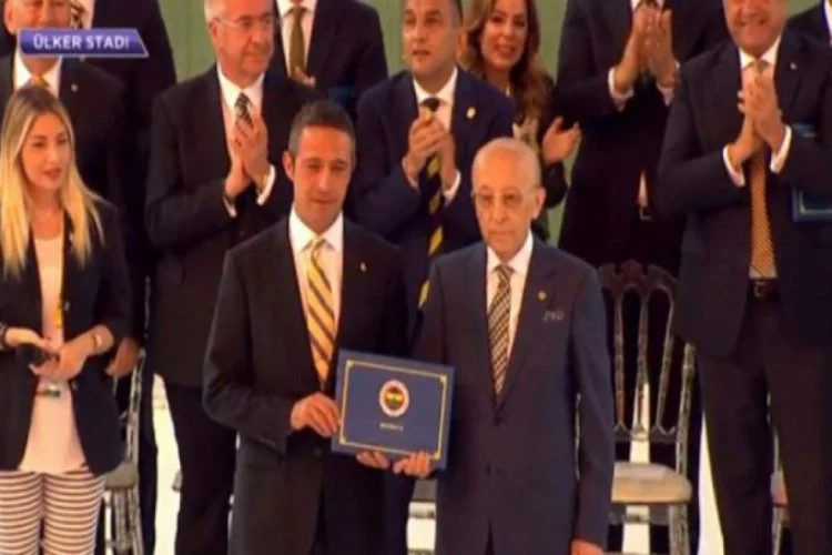 Fenerbahçe Başkanı Ali Koç resmen göreve başladı