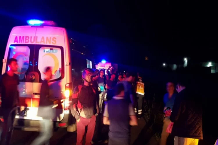 Bursa'da feci kaza: 2 ölü, 10 yaralı!