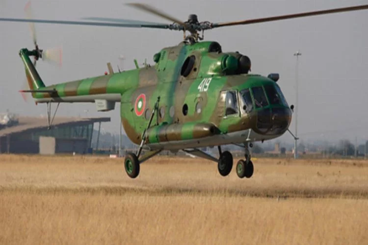 Bulgaristan'da askeri helikopter düştü