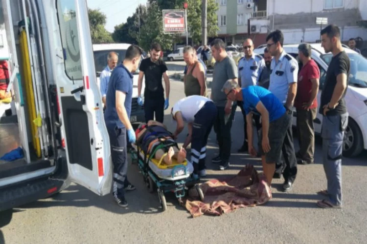Bursa'da feci kaza! Kamyonet yayaya çarptı
