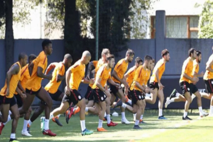 Galatasaray'da 2 futbolcu kamp kadrosuna alınmadı