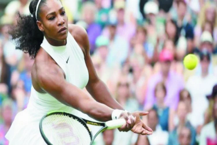 Venus gitti, Serena kaldı