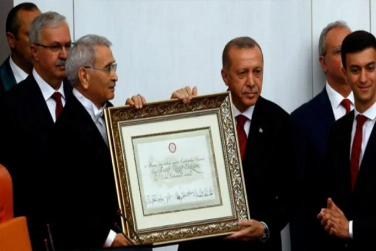 CHP'li vekilden Erdoğan'a tebrik: Allah vatanımız için hayırlı etsin