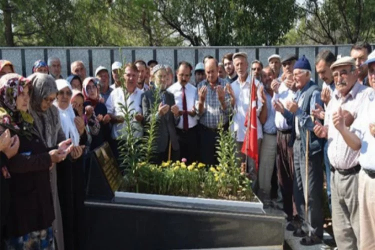 Cumhurbaşkanı Erdoğan'ın koruması Çetin mezarı başında anıldı