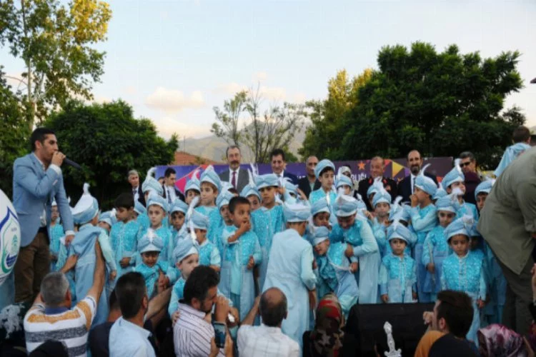 Şehit polisin anısına Bursa'da 100 çocuk sünnet ettirildi