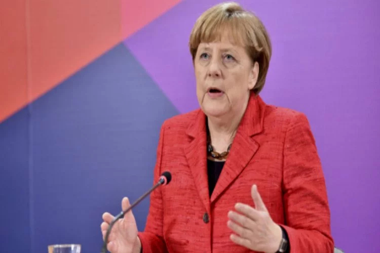 Merkel'den ırkçı terör örgütüne yönelik açıklama