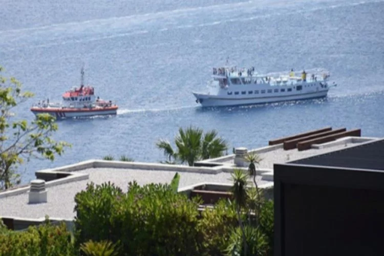 Yunan feribotu arızalandı, Türkiye harekete geçti