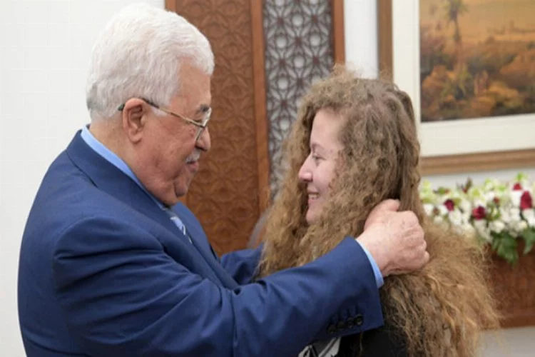 "Filistin'in cesur kızı" Mahmud Abbas ile görüştü