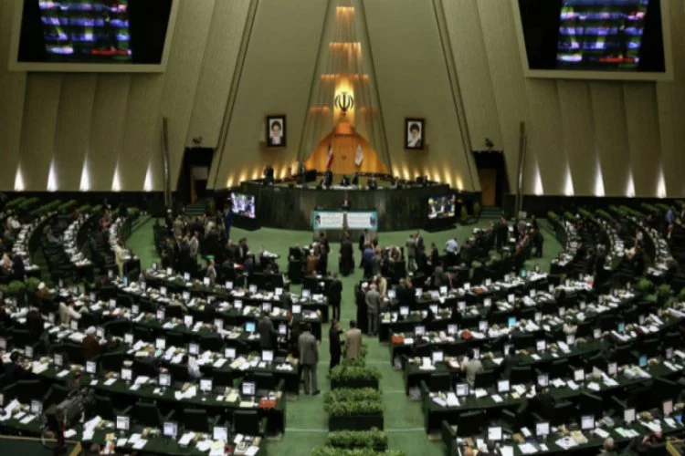 İranlı milletvekilinden yönetime eleştiri
