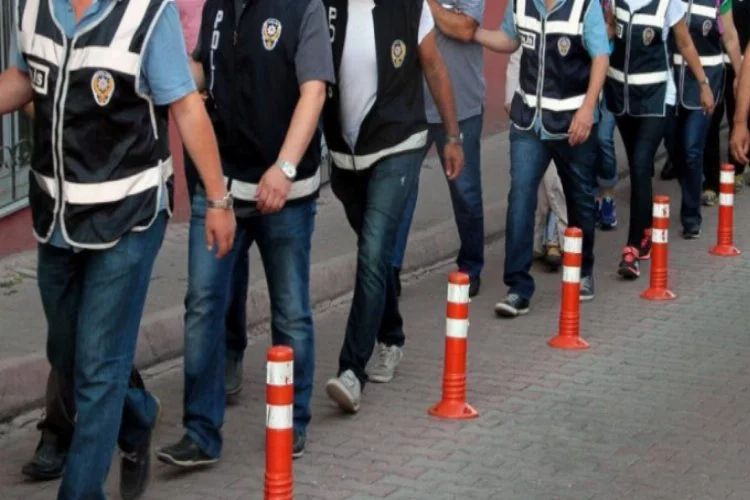 FETÖ'nün 'askeri mahrem yapılanmasına' operasyon: 29 gözaltı
