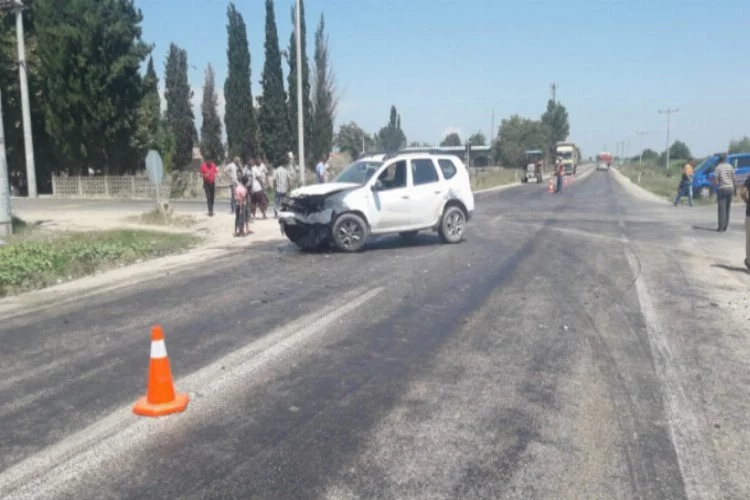 Bursa'daki ölüm kavşağında feci kaza: 9 yaralı