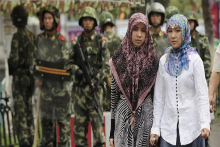 ''Bir milyon Uygur Türkü toplama kamplarında tutuluyor''