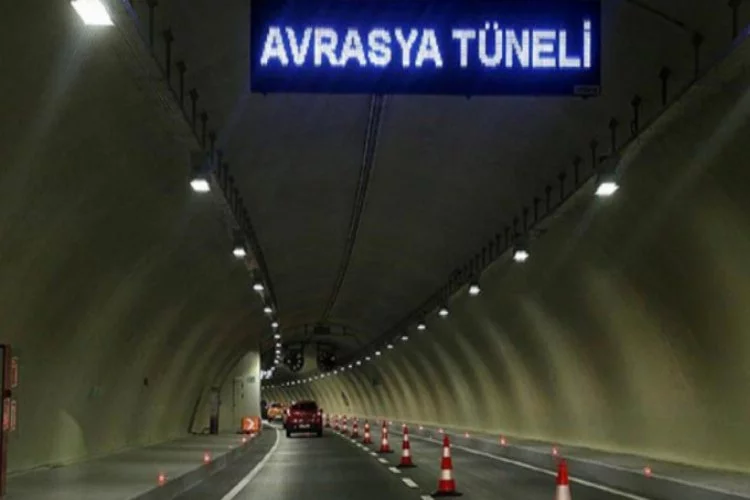 Avrasya Tüneli'nde 3 gişe trafiğe kapatıldı!