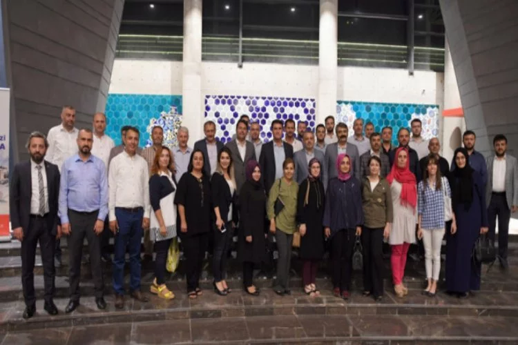 AK Parti Bursa il teşkilatı Fetih Müzesi'ni gezdi