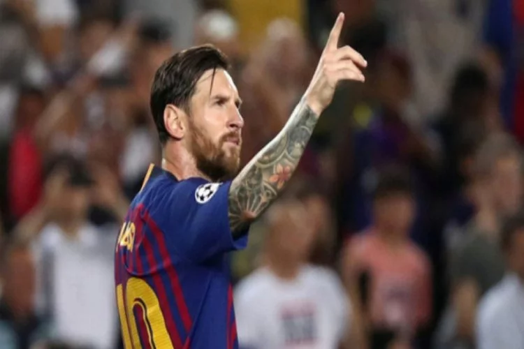 Messi, Ronaldo'nun rekorunu kırdı