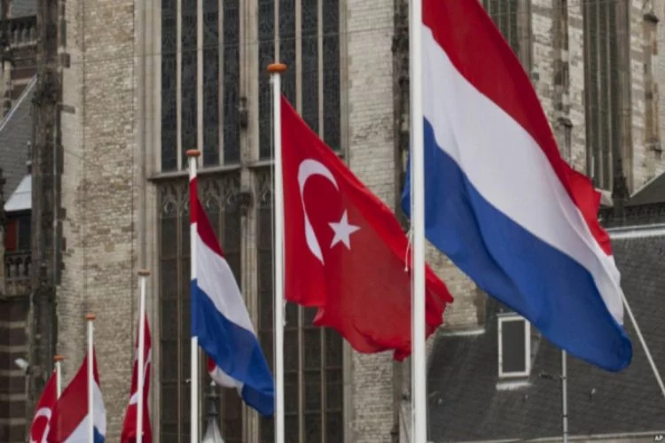 Hollanda ve Türkiye arasında dostluk rüzgarı