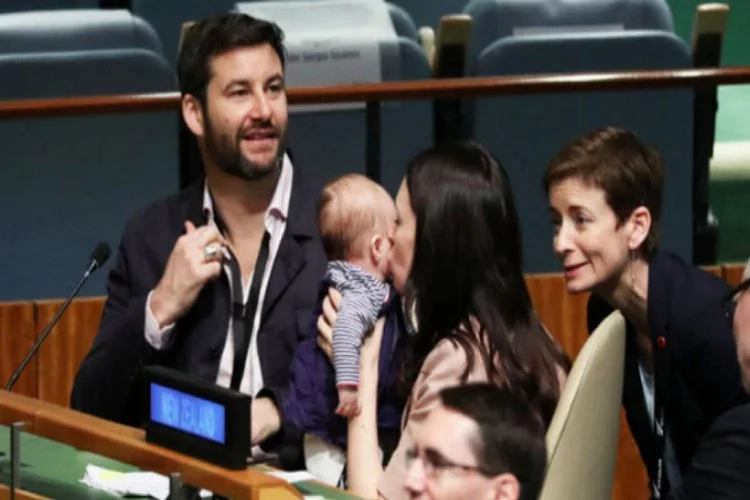BM zirvesine bebeğiyle geldi