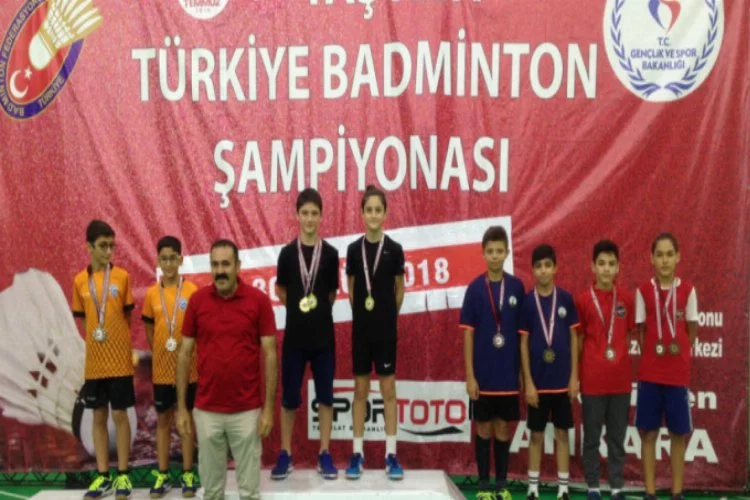 Osmangazili badmintonculardan bronz madalya
