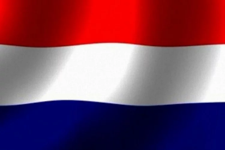 Hollanda, Rus vatandaşlarını sınır dışı etti