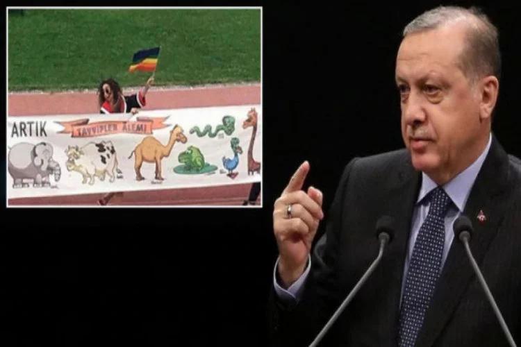 Cumhurbaşkanı Erdoğan'dan pankart açan öğrencilere hediye