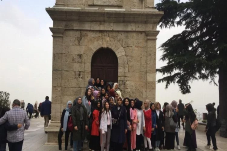 Gürsulu gençler Bursa'nın tarihini öğreniyor