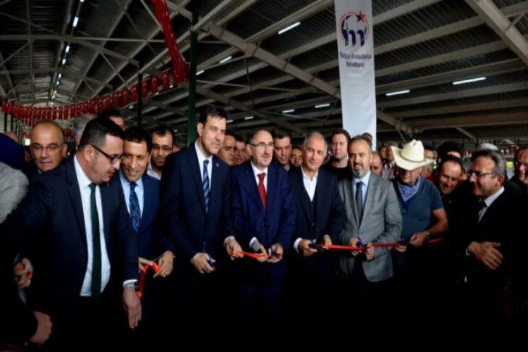 Güney Marmara'nın en büyük pazarı Bursa'da açıldı
