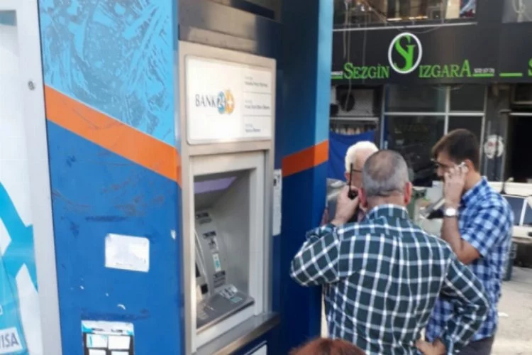 Bursa'da ATM'ye kurulan düzeneği vatandaş ortaya çıkardı
